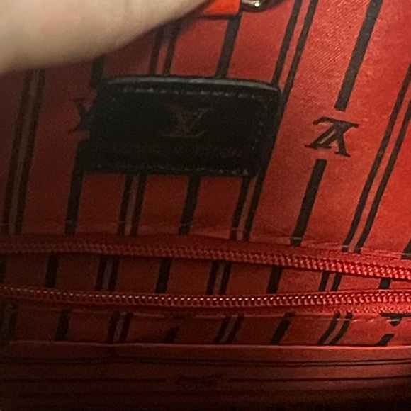 Inspired Monogram Black and White Tote - Picture 13 of 16